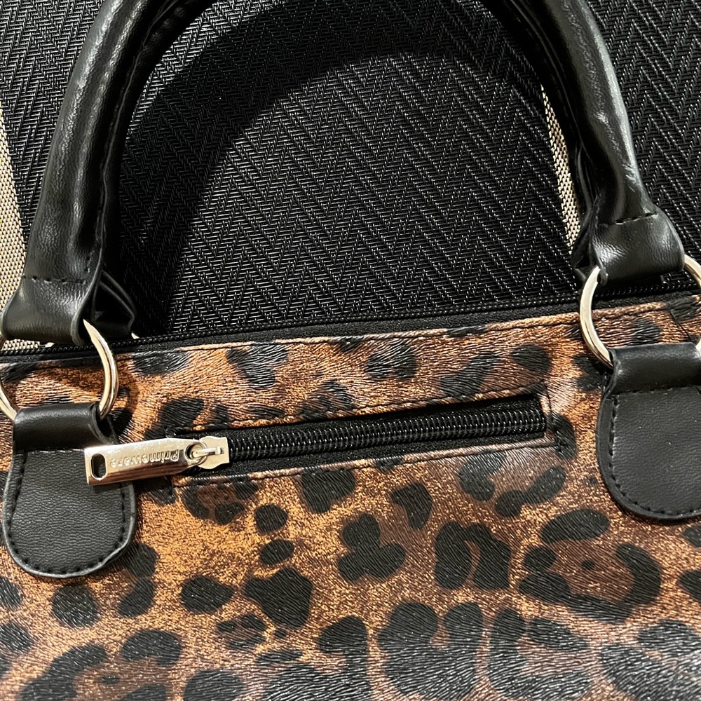 Ladies wine bottle bag